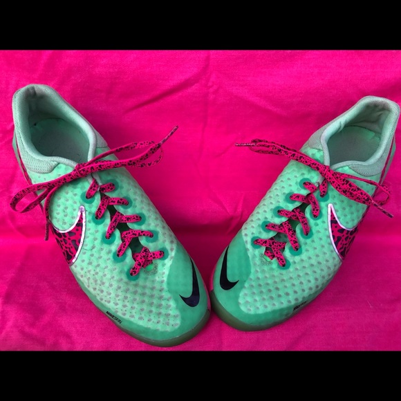pink nike indoor soccer shoes